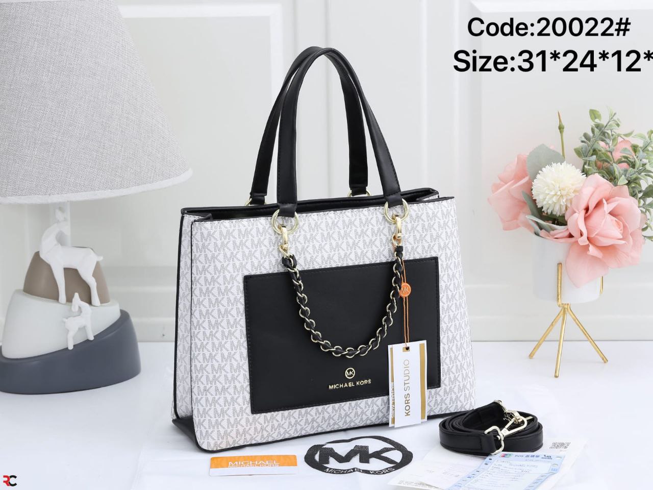 Michael Kors Classic Medium Tote Bag (Black & White)