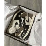 Premium Air Jordan Retro 1 Dark Mocha High Shoes For Men (SNC553) - 7a first copy shoes | Buy Online at Best Price
