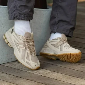 Trendy New Balance 1906R Cordura Desert Shoes for Men (SW4769)